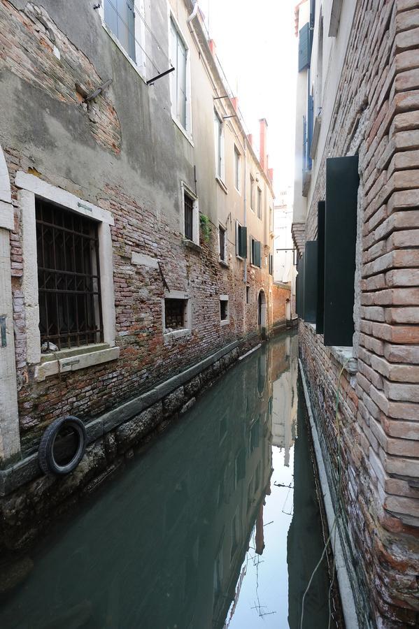 Uncharted Venice - Ca' Santa Croce Luaran gambar
